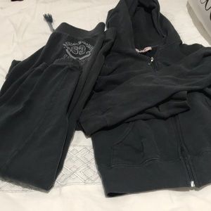 Juicy couture sweat pants and zip hoodie